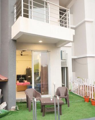 Ivy Bliss Studio with Private Pool, B 05, Karjat