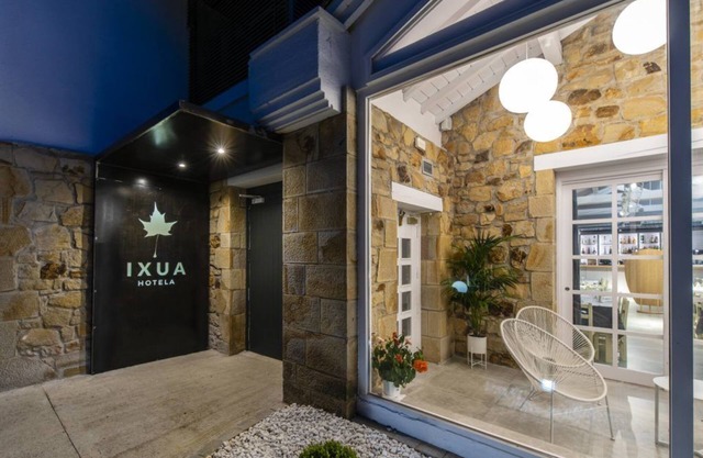 Ixua Hotela