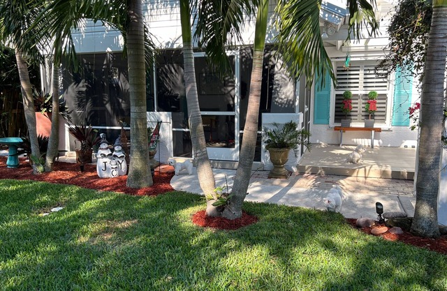 Jasper Cove A Gem in “ Old Hobe Sound” 1 Mile to Hobe Sound Beach