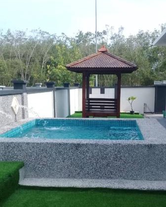 Jauzara Homestay Berkolam Renang
