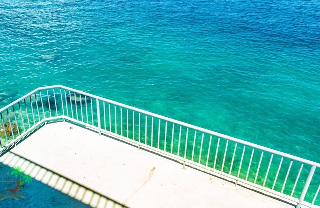 Jaynet Oceanview Resort