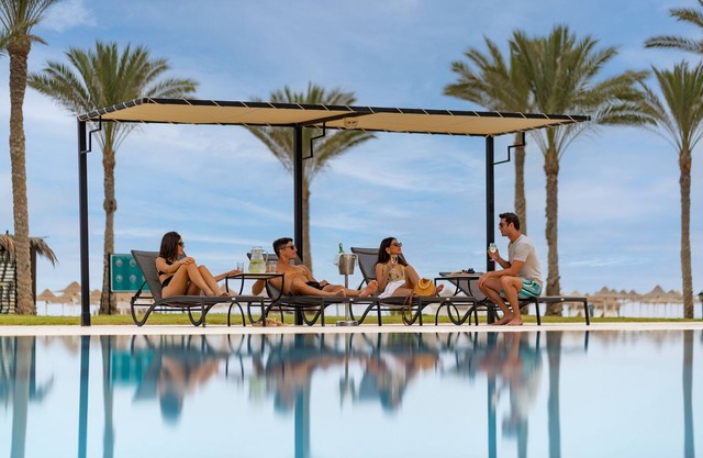 JAZ Elite Crystal, Almaza Bay