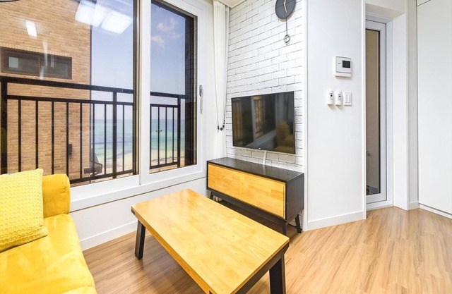 Jeju Eseutteuleya Pension