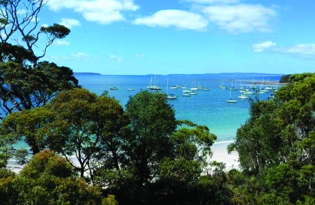 Jervis Shores - Stunning absolute beachfront