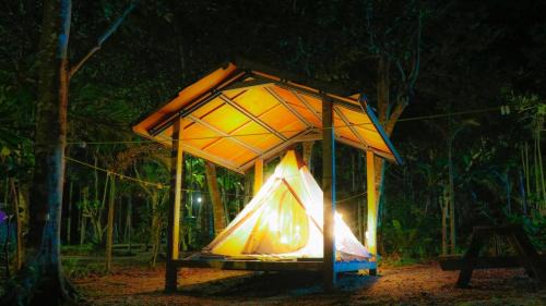 Jimmy Explorer Campsite and Dive Center