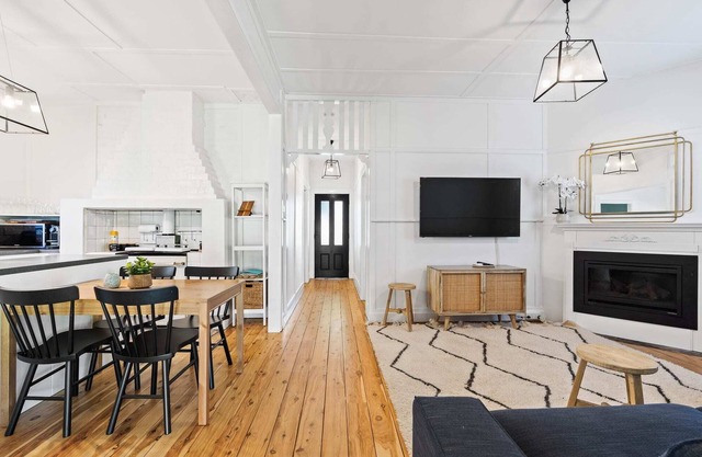 Johnno's Cottage - Prime Location - Sleeps 4