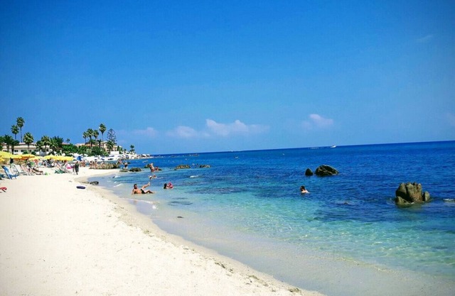 JOLETO House. Your vacation on the Coast of the Gods A 10-minute walk from the sea.