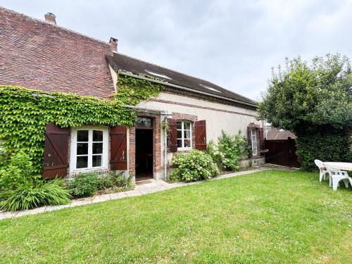 Jolie maison de campagne jardin barbecue billard