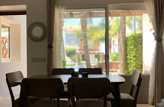 Jolie Petite Villa en Résidence