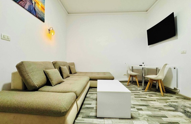 Joy City Stay Augustin 1