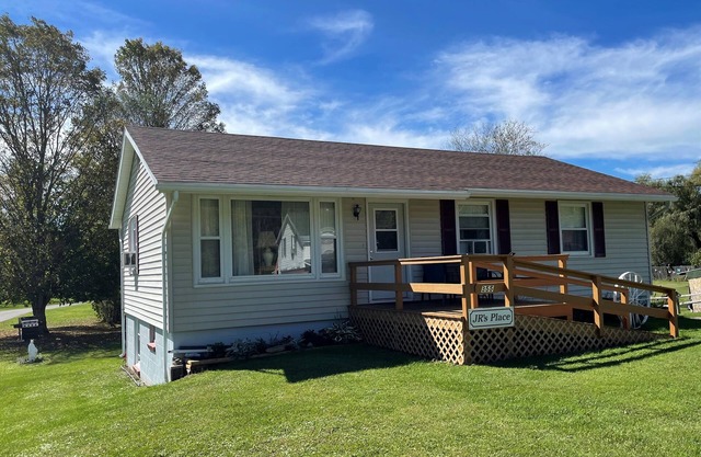 JR's Place Under 5 minutes to Dreams Park or Cooperstown, game room