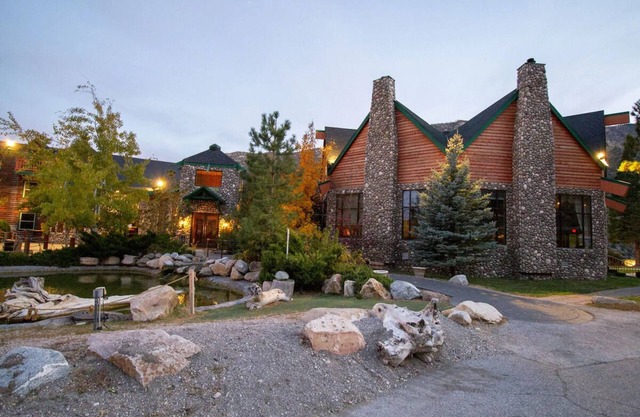 Junior Suite at The Retreat on Charleston Peak – Relaxation in Nature