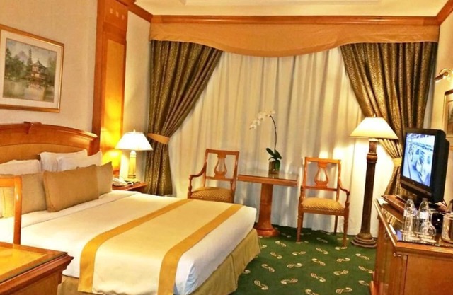 Junior Suite Near Safeer Market By Luxury Bookings