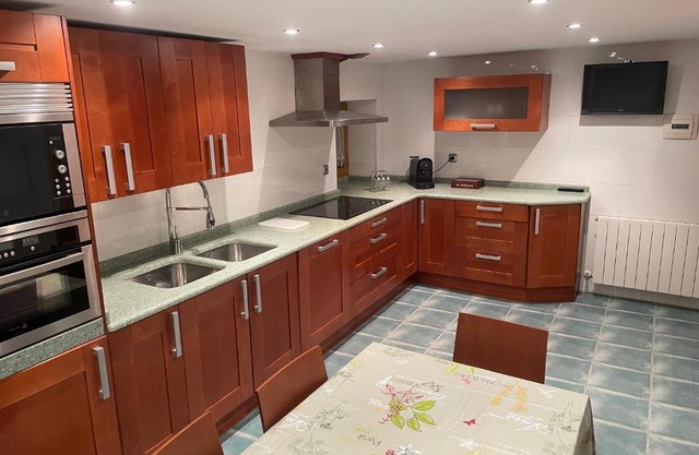 Junto al Parque Natural de Urkiola