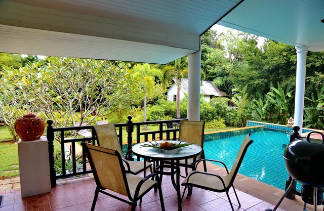 K Chang 6 BR Sea View Villa w /Pool