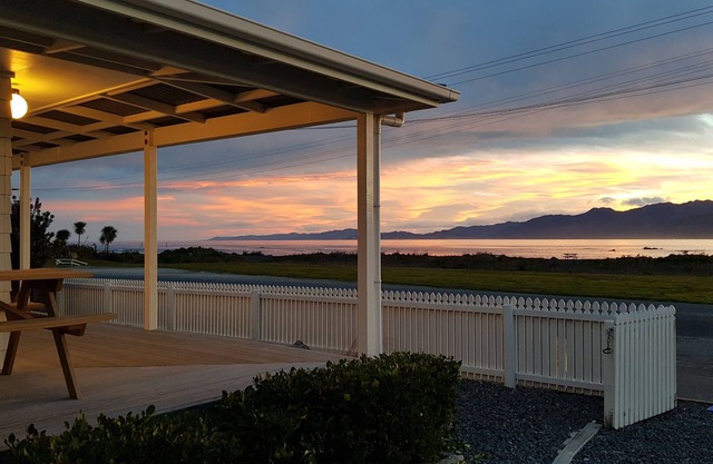 K'orca Cottage by the sea