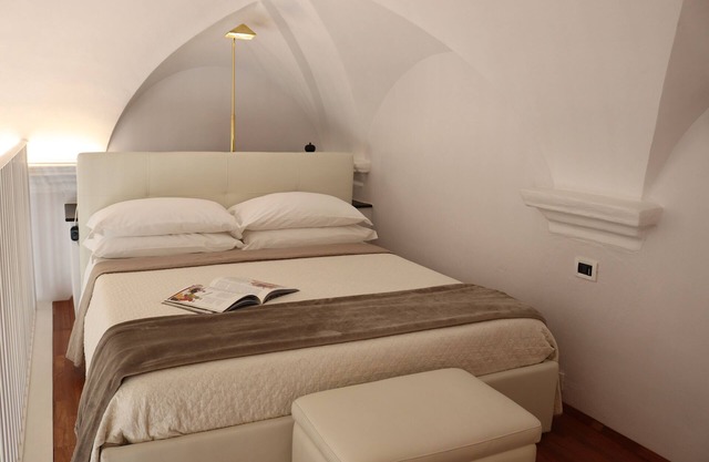 kaDevi Holiday home -full center, private garage and bikes