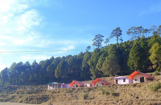 Kafal Retreat - A Sustainable Countryside Homestay/B&B