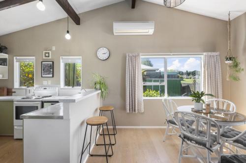 Kaihua Cabin, Modern 3BR With Mt Tauhara Views