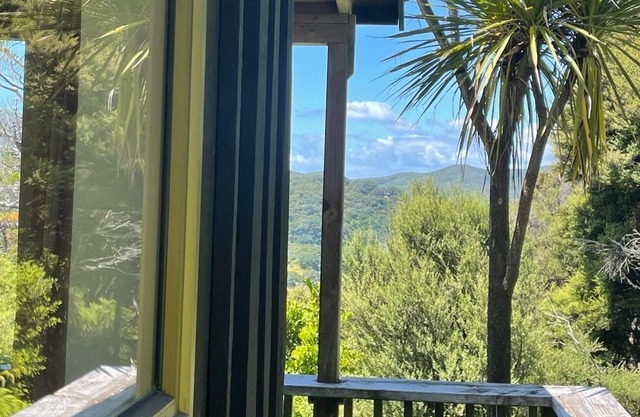 Kaka Cottage , great sea views