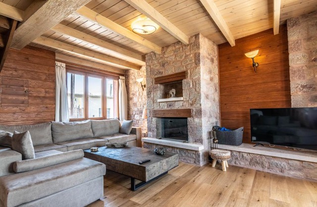 Kallisto Mountain House IV