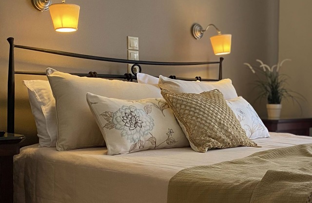 Kaloudis Daisy Garden Studio - 5 min from the beach