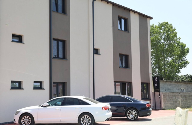 Kalpazo Hotel Tommy Durres