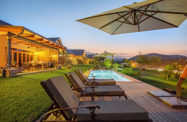 Kambaku River Lodge