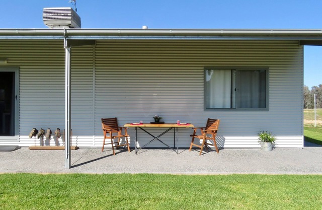 Kangarooby Cottage – A Peaceful Off-grid escape