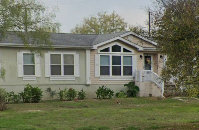 Karan 2-bedroom house in enjoyable San Antonio with WiFi, AC