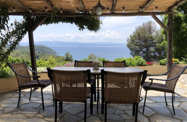 Karavotsakisma Studio & Villa accommodation with Pool.