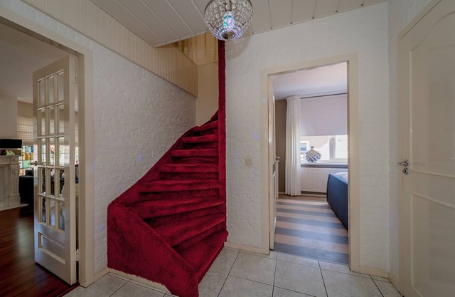 Katwijk aan Zee, Adrianastraat for 10 people!