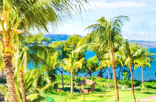 KBM Resorts | Spacious 4-Bedroom Honua Kai Collection | Multi Unit Listing | Same Floor | Ocean Views + 4 Free Rental Cars! HKH-318/23/38/44