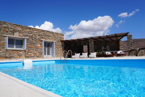 Kea Cyclades Island Koundouros Divine Blue Villa Nano with pool and sea view