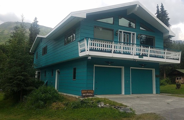 Kenai River B-n-B Vacation Rental Home