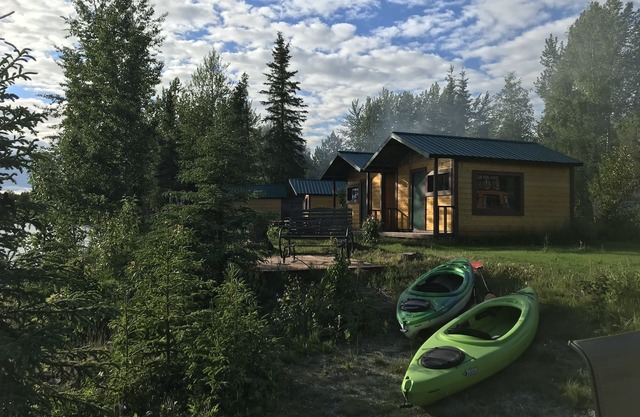 Kenai River Kayak and Cabin #3 30 feet from the riverbank