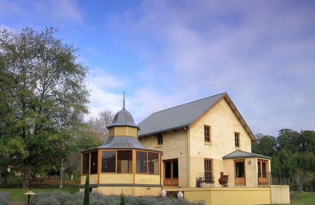 Kentisbury Country House on Cradle Coast, lovely rural retreat