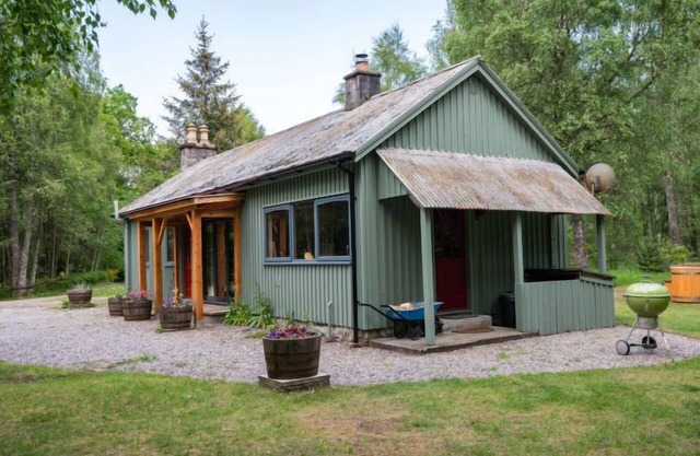 Kerrow Cottage by Interhome