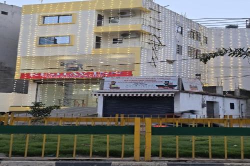 Keshav Inn Hotel And Banquet