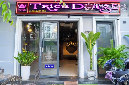 Khách Sạn Triều Dâng