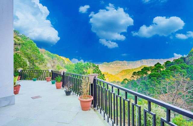 Kia Kasauli Chalet 3 BHK by Dumnu Homes