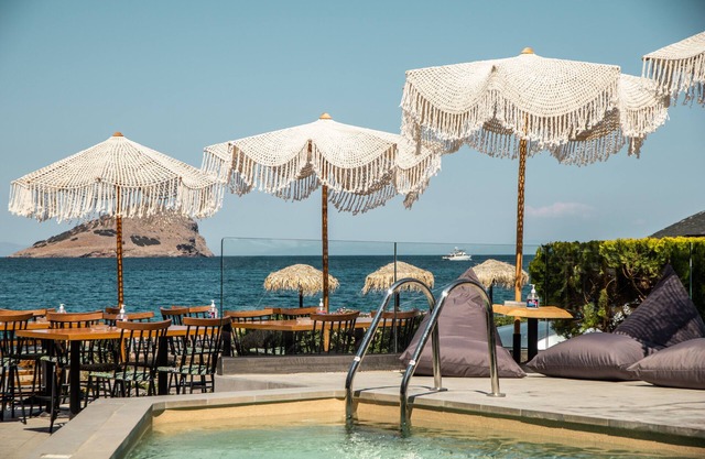 Kiani Akti Hotel