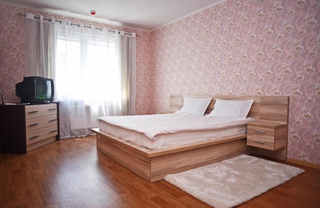 Kiev Sophii Rusovoi Apartment