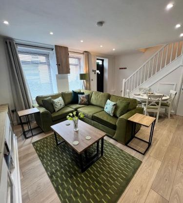 KILEX House - Contractors Long stay 3 bed Bike store
