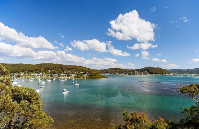 Killcare house quiet & private with stunning views - 90 minutes from Sydney