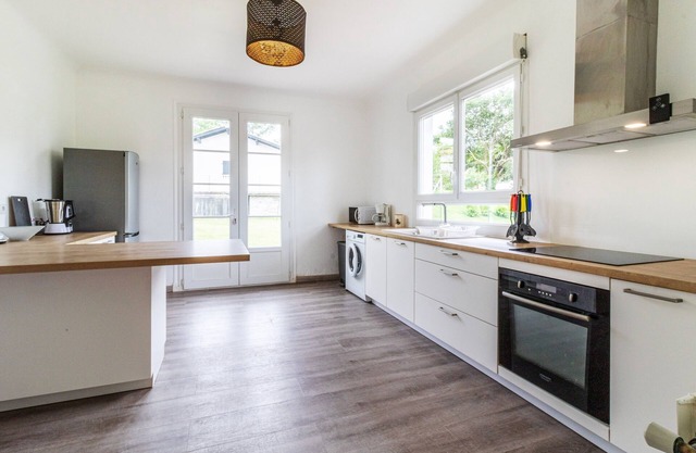 Kiloredy - Three Bedroom House, Sleeps 6