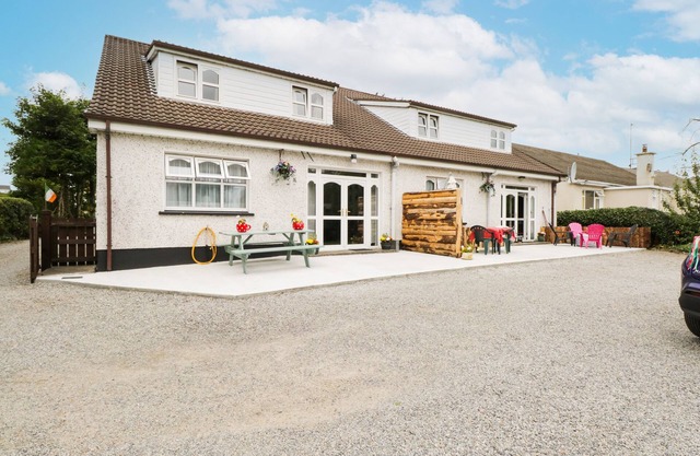 KILTARTAN HOUSE, family friendly in Ballina, County Mayo