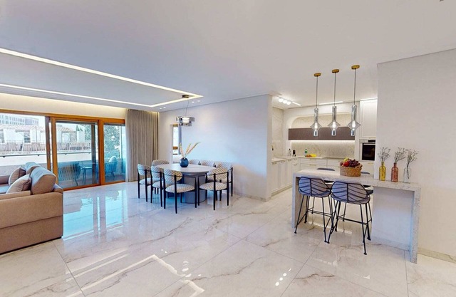 KING DAVID RESIDENCES- Luxury 3-bedroom apartment with POOL, GYM, PARKING