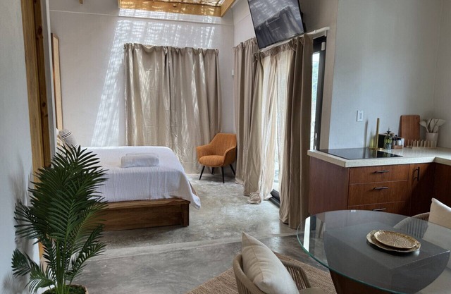 King Studio w/Balcony at Ocean Park Beach Club