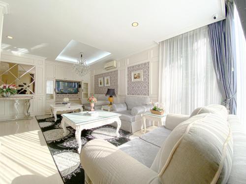 Kirei Villa - Villa Mewah Dago